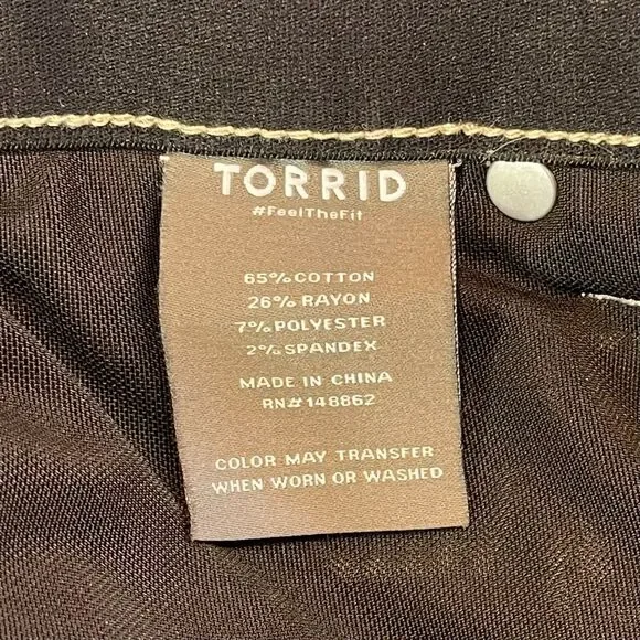 TORRID Bombshell Flare Premium Stretch Size 12 Calabasas Light Wash Wide-Leg - Picture 9 of 9